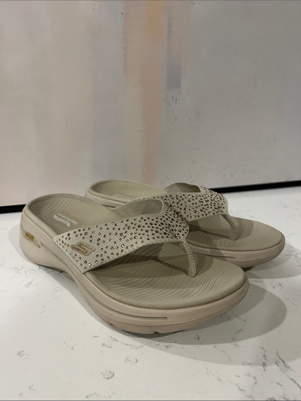 Skechers Arch Fit Sandals size 7